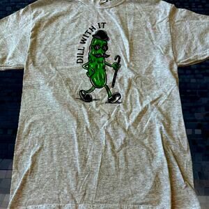 VTG Pickle Graphic T-Shirt Mens S Fruit Of The Loom “Dill W/ It” Funny Retro Y2K